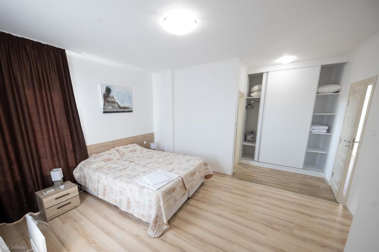 Виллы Villas in Complex Trakiyskiy Bryag Лозенец-17
