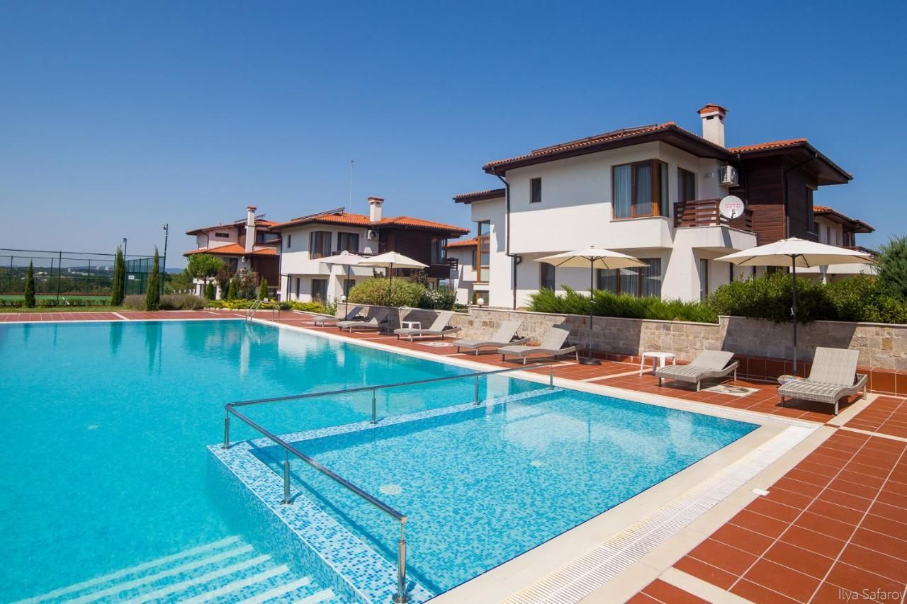 Виллы Villas in Complex Trakiyskiy Bryag Лозенец-6