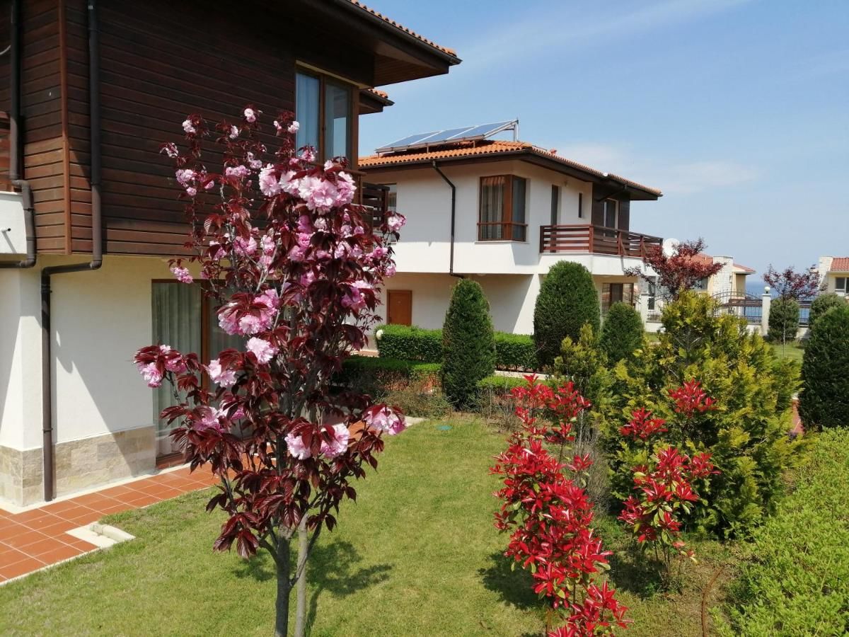 Виллы Villas in Complex Trakiyskiy Bryag Лозенец-42