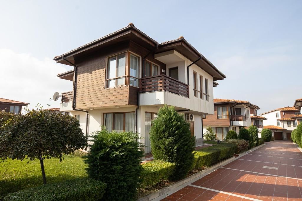 Виллы Villas in Complex Trakiyskiy Bryag Лозенец-70