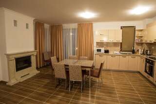 Виллы Villas in Complex Trakiyskiy Bryag Лозенец Вилла с 4 спальнями-5