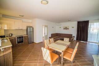 Виллы Villas in Complex Trakiyskiy Bryag Лозенец Вилла с 3 спальнями-26