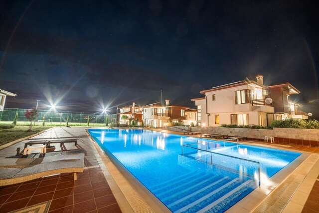 Виллы Villas in Complex Trakiyskiy Bryag Лозенец-3