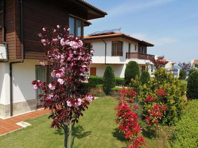 Виллы Villas in Complex Trakiyskiy Bryag Лозенец-41