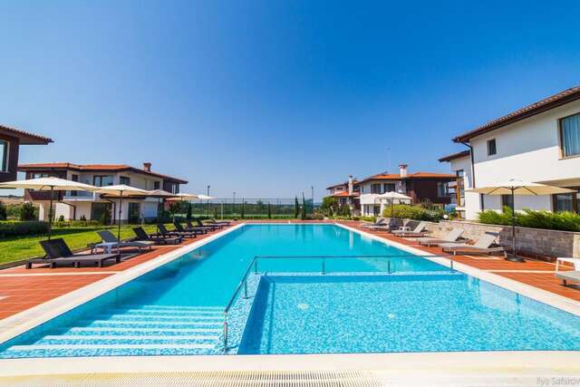 Виллы Villas in Complex Trakiyskiy Bryag Лозенец-45