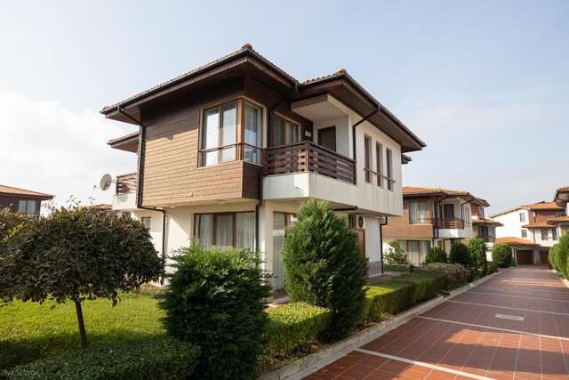 Виллы Villas in Complex Trakiyskiy Bryag Лозенец-8