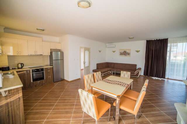 Виллы Villas in Complex Trakiyskiy Bryag Лозенец-11